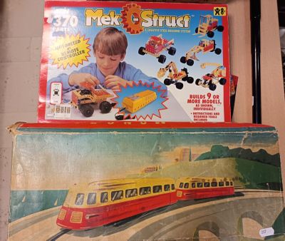 2 boites MECCANO-MEK STRUCT