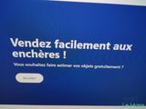 a computer screen with a message that reads vendez facilemment aux encheres