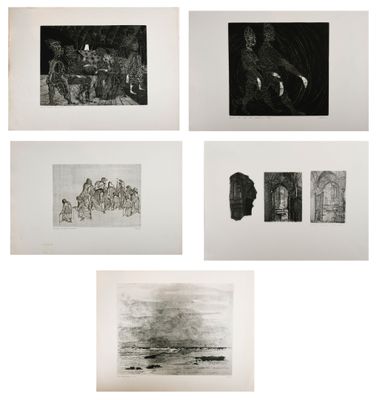 six photographies en noir et blanc représentant un homme et une femme dans un château