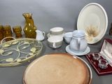 a lot of items that are sitting on a table