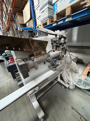 1 machine à raviolis gyoza JG 120 de 2006 (ferraille) HS en …