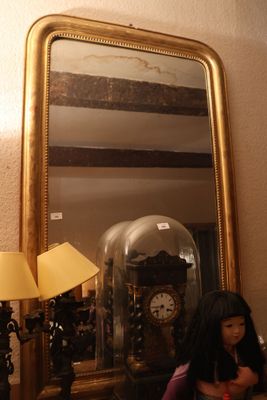 Glace boudin en bois stuqué ciselé d'entrelacs feuillagés, é… - Photo 1