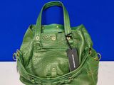 Sac à main en cuir vert Michael Korsch avec poignées dorées