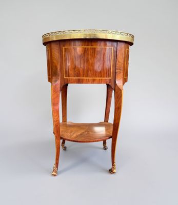 France, époque Transition Table volante dite Tambour, en boi…