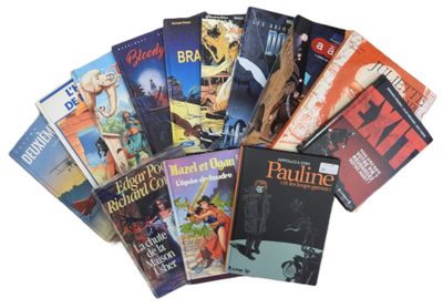 un grand nombre de livres posés sur une table