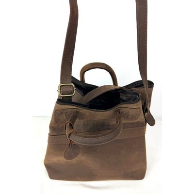 KASZER. Sac seau en cuir en épais cuir marron foncé.
