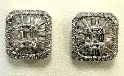 Paire de boutons d'oreilles à pans coupés en or blanc 750°/.