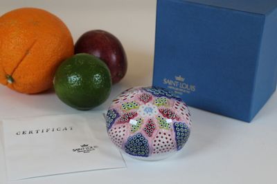 SAINT LOUIS Boule sulfure presse-papier en cristal, Millefio…