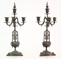 Paire de candélabres en bronze patiné à trois feux de lumièr…