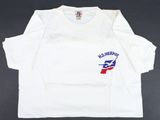 un t-shirt blanc avec un motif bleu et rouge sur la poitrine