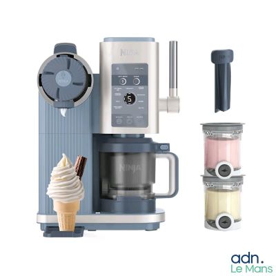 une image représentant une cafetière sur laquelle est posée une glace