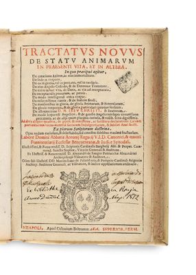 un livre ouvert avec l'image d'un lion dessus