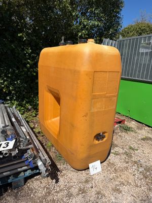 lot comprenant une Cuve