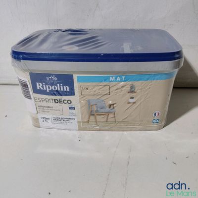 a plastic container with a lid on a white surface