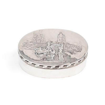une boîte argentée sur laquelle figure un dessin sur un fond blanc