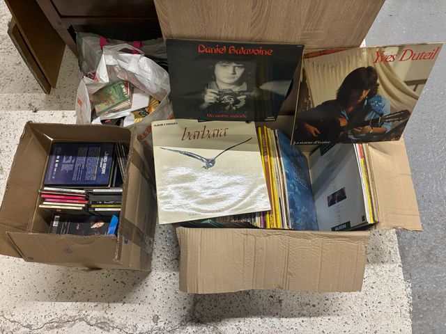 Carton de vinyle 33 tours, variété française et musique classique...