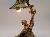 an image of a lamp that is sitting on top of a table