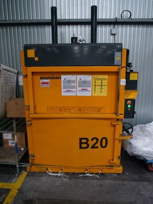 1 Compacteur Bramidan Modele B20 DE 2016, Pour Ballots DE PL…