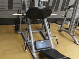 a lot of machines that are in the gym