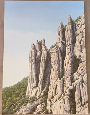 une peinture à l'huile représentant un paysage de montagne avec des rochers et des arbres au premier plan