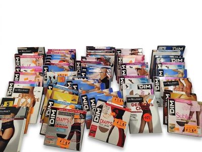 GROS Lot de 40+ - DIM ET LE BOURGET - Collants et articles d…