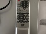 a remote control that is sitting on top of a box