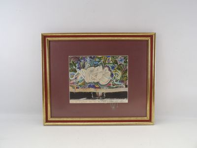 un tableau représentant une femme assise sur un banc devant un mur blanc