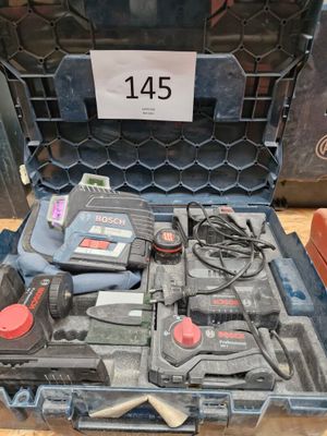 une boîte à outils contenant de nombreux outils