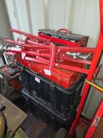 T53: 7 vérins hydrauliques, pompe, 2 chandelles, outillage d… (photo 4)