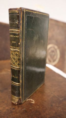 ANNUAIRE pour l’an 1828 présenté au Roi par le bureau des longitu...