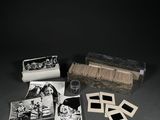 une vieille photo en noir et blanc représentant un ensemble de photographies