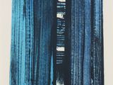 une image représentant un tableau bleu et noir sur fond blanc