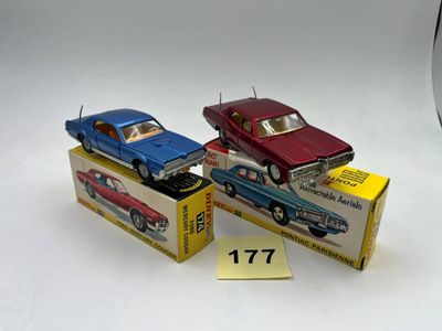 DINKY TOYS – Grande Bretagne Réunion de 2 véhicules : -FORD …