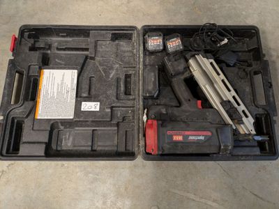 Cloueur MAX type GS690CH - Photo 1