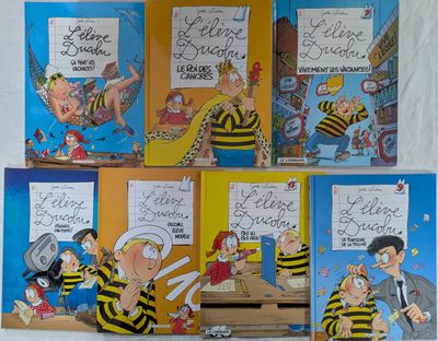 plusieurs livres pour enfants illustrés de pirates et de marins