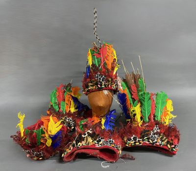 un oiseau perché sur un morceau de tissu