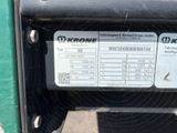 a close up of the back end of a tractor
