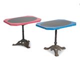 paire de tables d'appoint vintage en fonte et bois peint