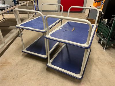 2 chariots 2 niveaux. Haut. totale : 90 – Long. 91 – Larg. 60 cm - Photo 1