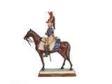 figurine représentant un soldat à cheval sur fond blanc