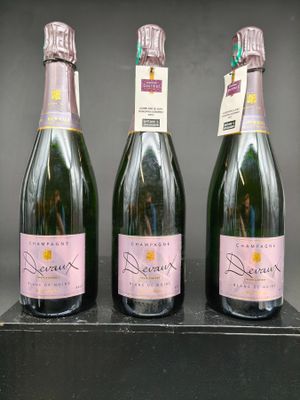 3 Bts CHAMPAGNE DEVAUX(*) Brut Blanc De Noirs