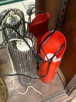 Deux luminaires vintage en métal. (photo 2)