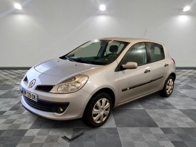 RENAULT - CLIO III 1.5 DCI 70 ECO2 DYNAMIQUE - GO - Mise en …