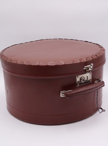 Lot de 3 boîtes à chapeau gainée de simili cuir. 34 x 19, marron ...