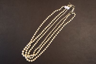 1 collier perles de culture 3 rangs fermoir or