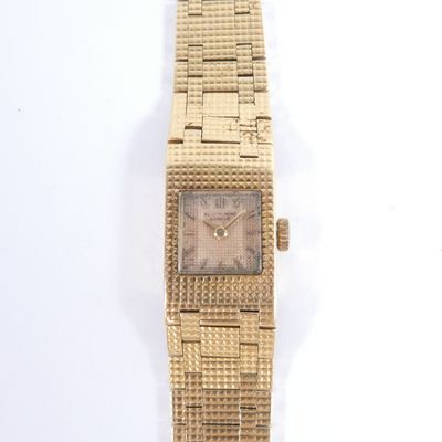 an image of a ladies ' s wrist watch on a white background