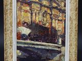 une peinture à l'huile représentant un homme assis sur un banc devant un immeuble