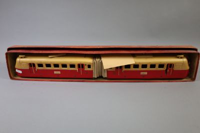 JEP « O » : Autorail électrique à 2 voitures SNCF rouge et c… - Photo 1