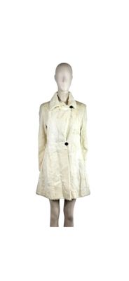 trench blanc pour femme sur mannequin mannequin mannequin mannequin mannequin mannequin mannequin mannequin mannequin mann