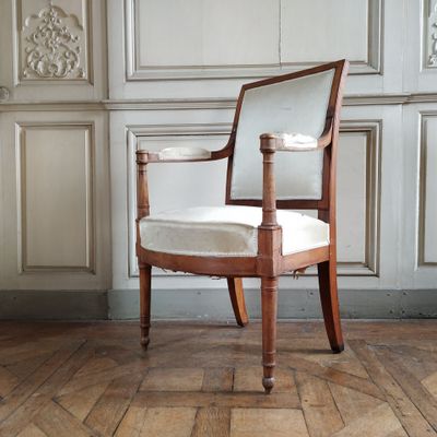 Fauteuil en bois fruitier, début XIXe - Photo 1